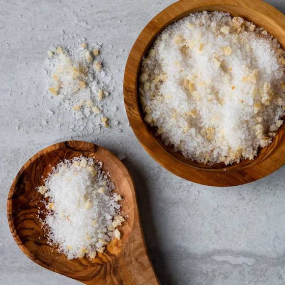 Bona Furtuna Organic Sicilian Sea Salt with Garlic 2