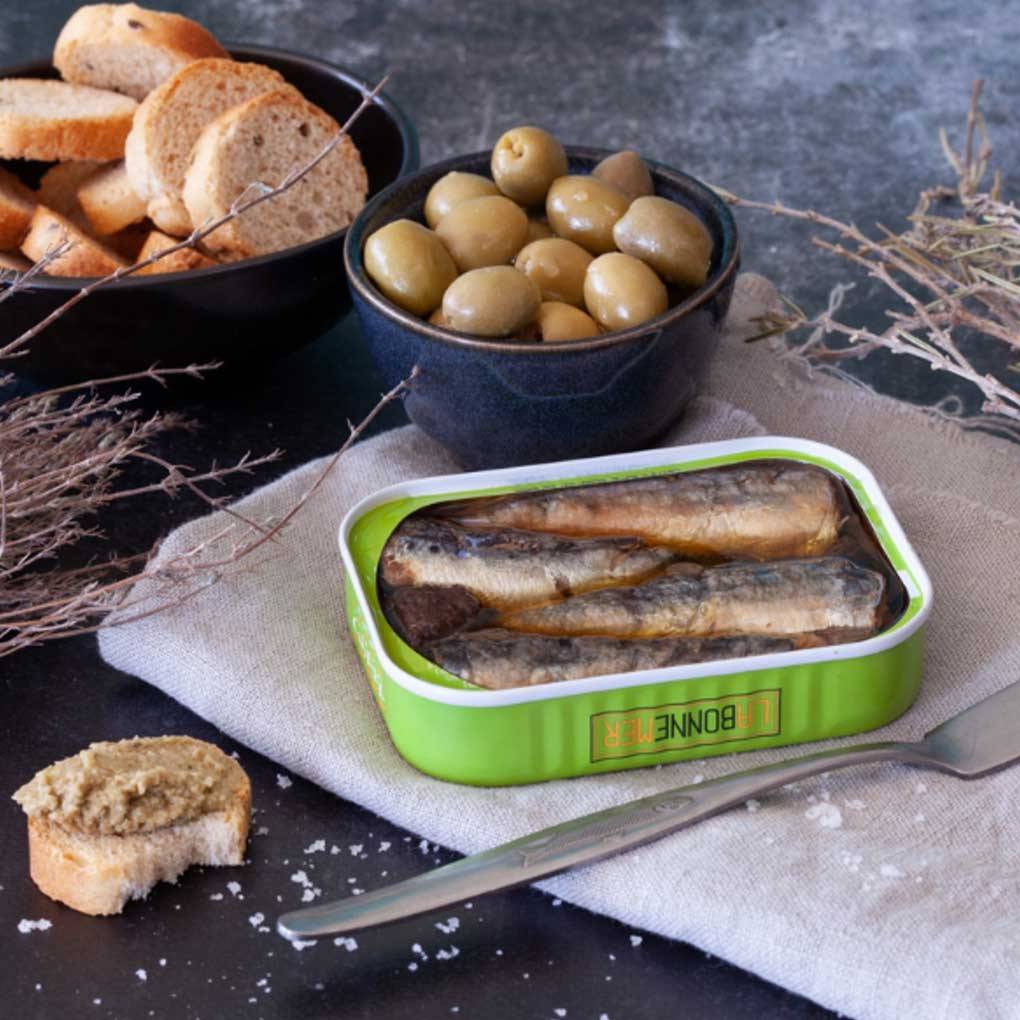 Ferrigno Sardines with Black Olive Tapenade 2